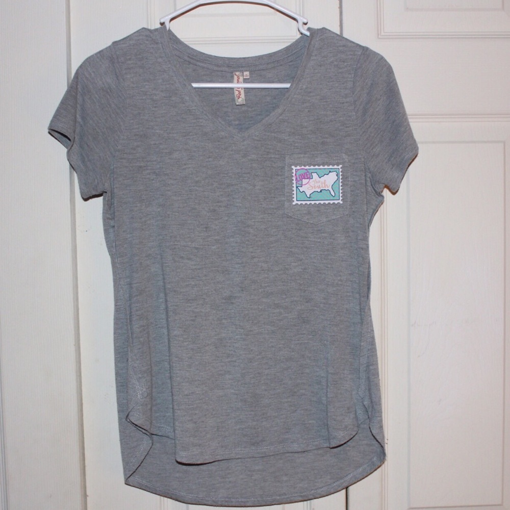 Gray southern shirt size medium